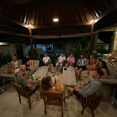 Lembongan Hostel Dış mekan fotoğraf