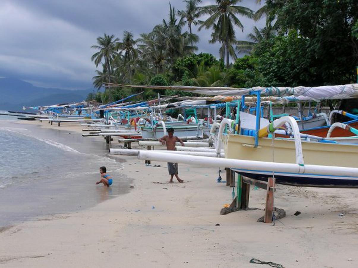 Lembongan Hostel Nusa Lembongan Dış mekan fotoğraf